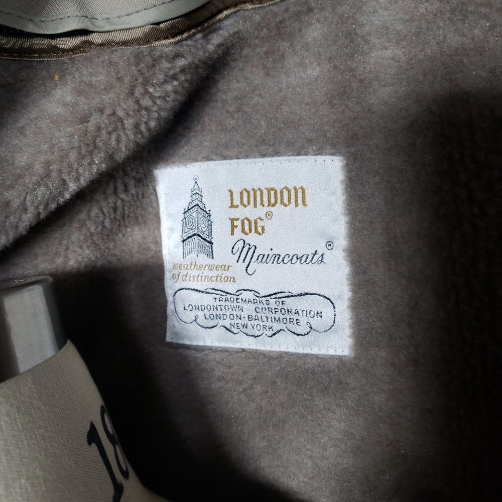 London Fog Men's Khaki Overcoat/Trench Coat - 42 Reg - Unworn Condition - Picture 7 of 11